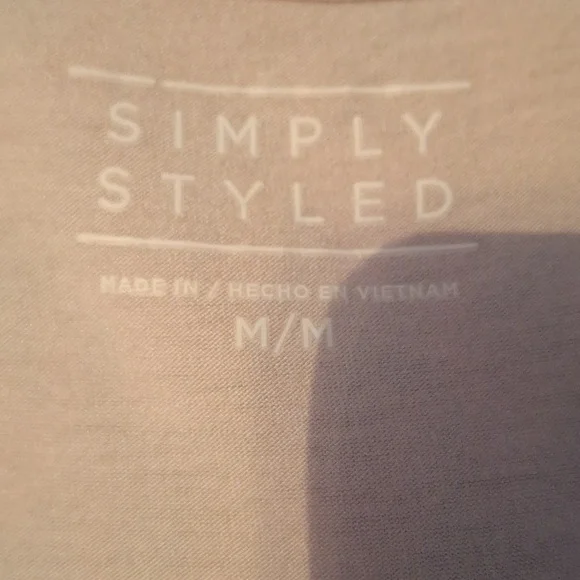 Simply Styled Top - Picture 5 of 6